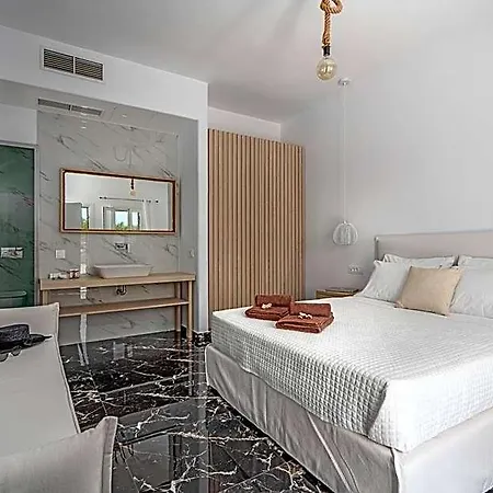 Le Ciel & Apartmanhotel 4*